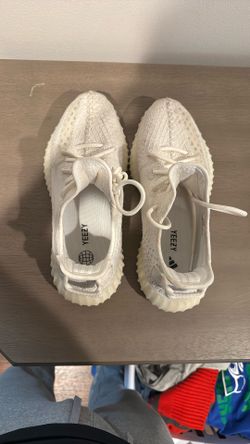 Yeezy 350 Boost Triple White 