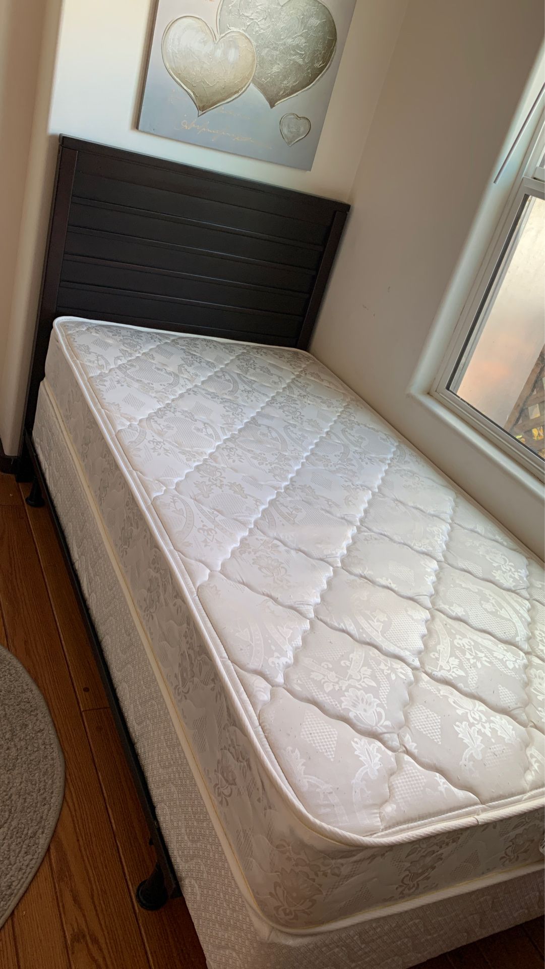 Twin bed with spring mattress WOOD frame