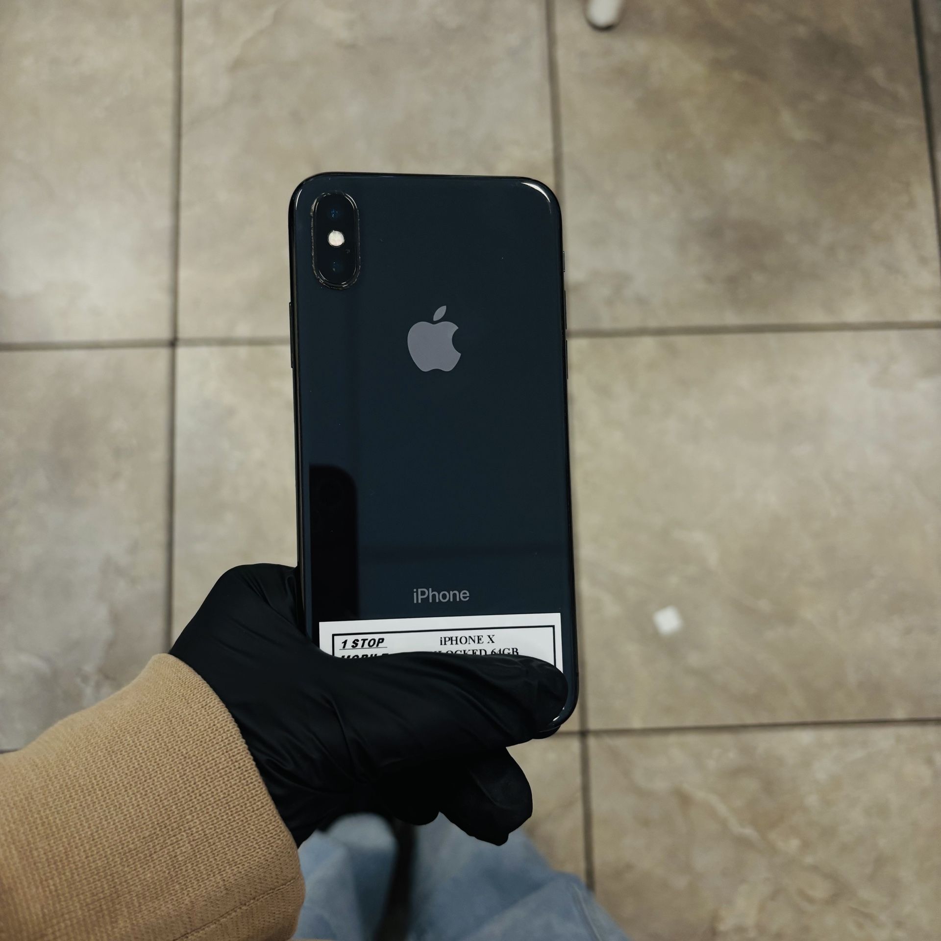 IPHONE X UNLOCKED