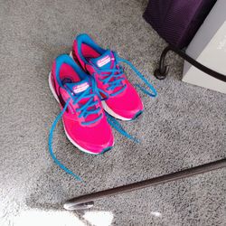 Ladies 8. Like New Condition Pickup Only Cash 