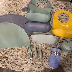 infant feeding accessories