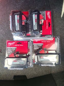MilwaukeeM18 18-Volt Lithium-Ion High Output 6.0Ah Battery Pack (2-Pack)