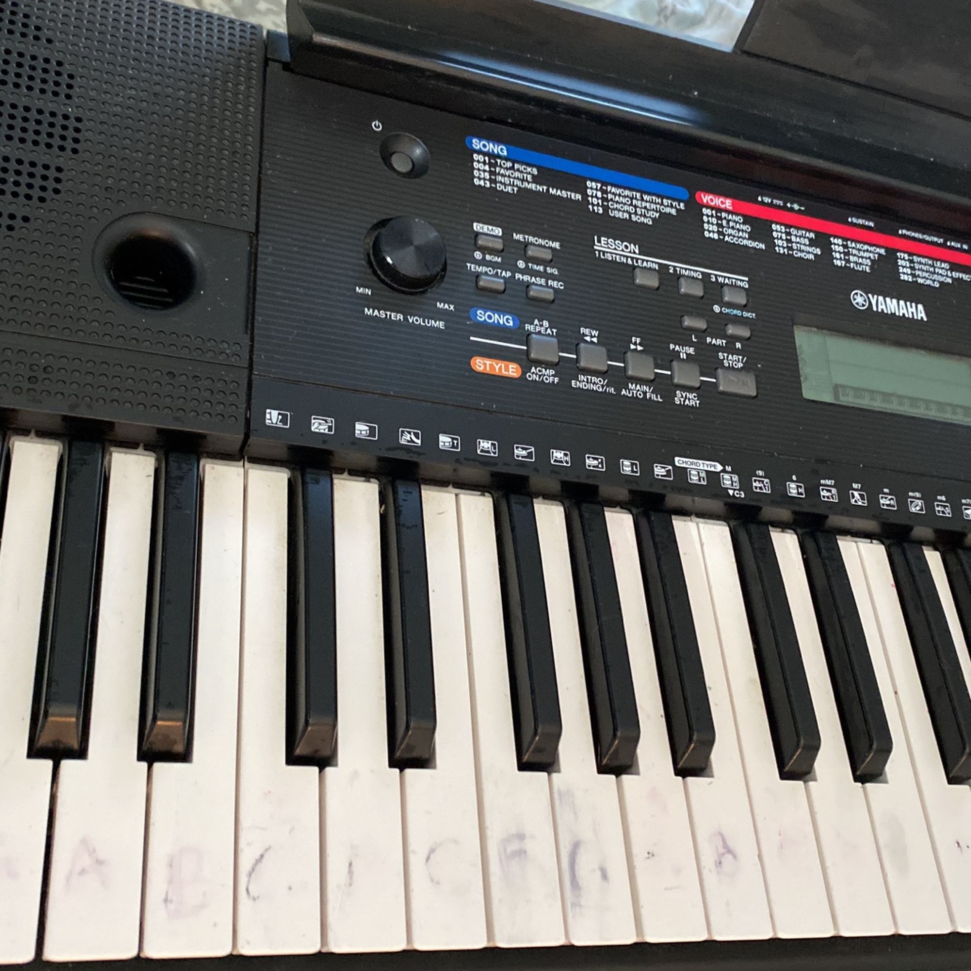 Yamaha Keyboard