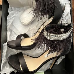 Nina Fran embellished feather sandal in black with a stiletto heel. 9.5 