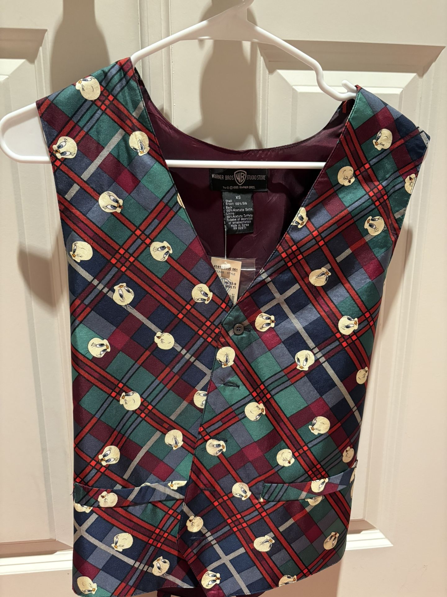 LOONEY TUNES VEST
