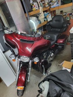 Harley 2015 Limited Classic 11k Miles