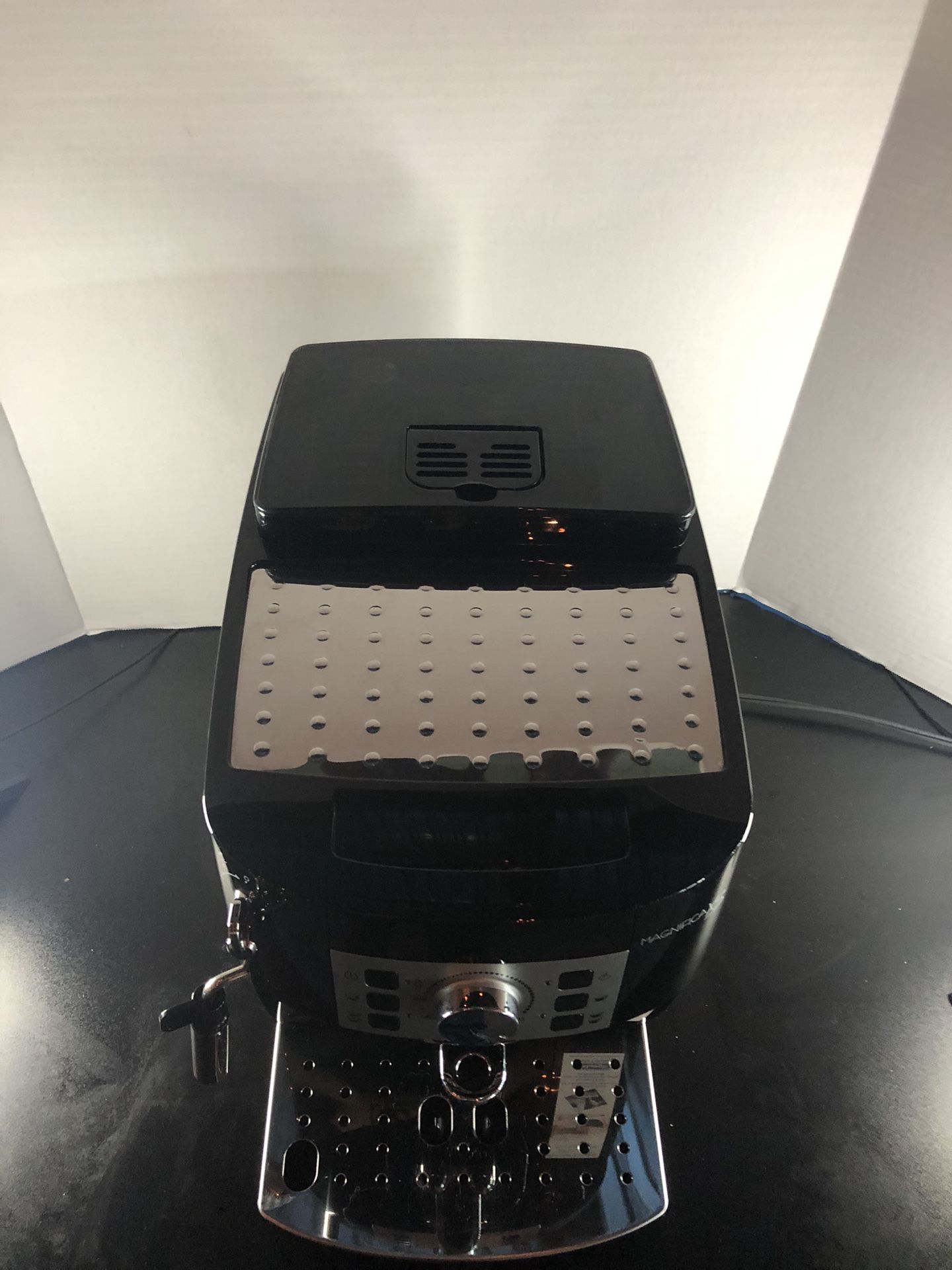 DeLonghi 60-Cup Coffee Maker for Sale in Stowe, VT - OfferUp