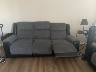 Couch set