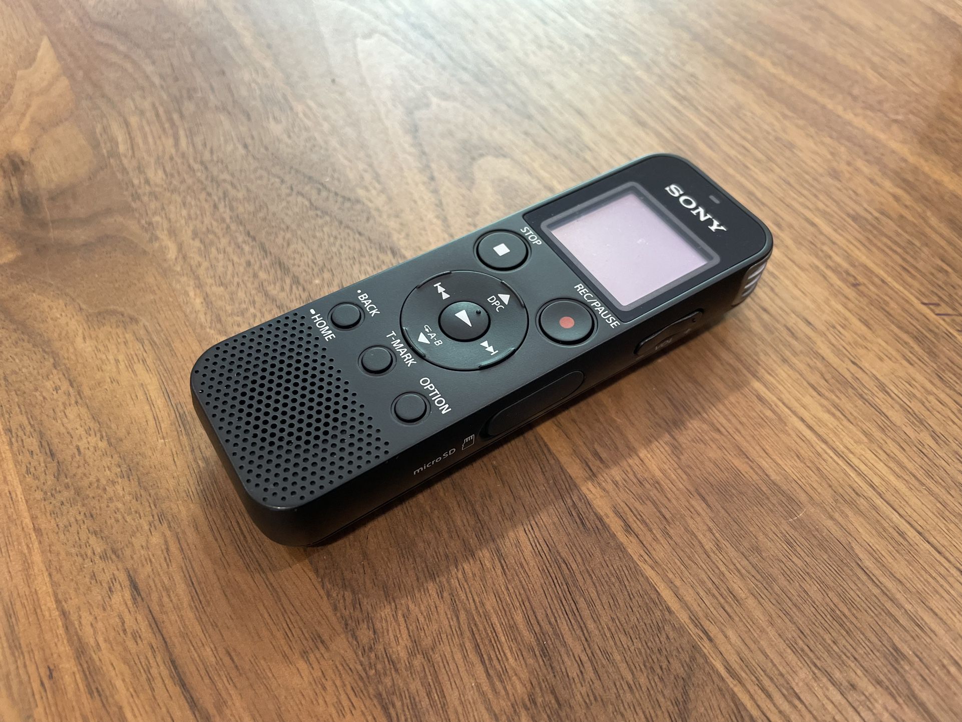 Sony Digital Voice Recorder – Like New (ICD-PX470)
