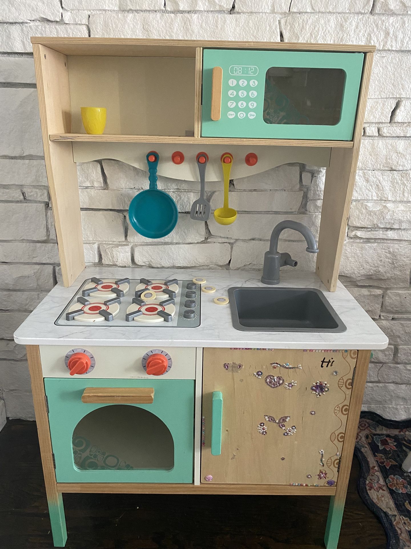 Toddler Play kitchen