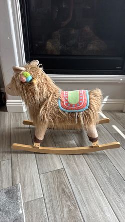 Adorable Llama Rocker – $25