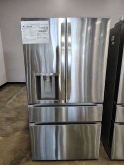 LG 25 cu. ft, Smart Counter -Depth Max 4-Door French Door Refrigerator with Full Convert Drawer