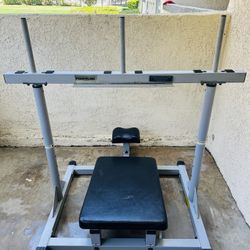 GYM LEG PRESS MACHINE