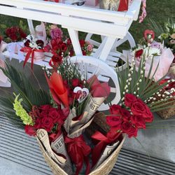 Flowers To Go On Valentines Day