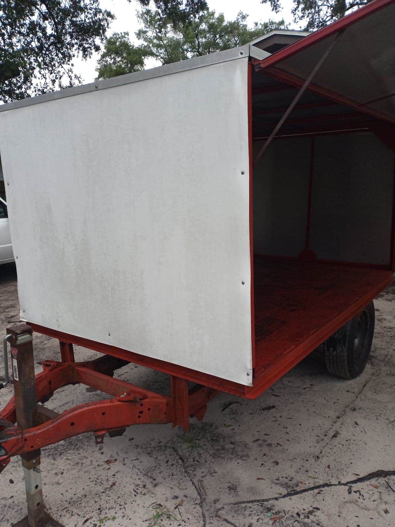 8x5 enclosed trailer