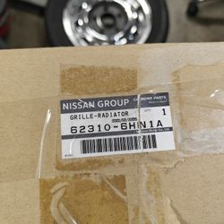 17-21 Q50 Grille