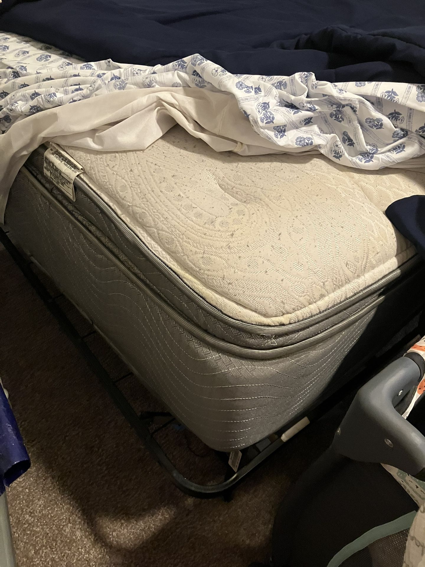 Twin Bed N Frame