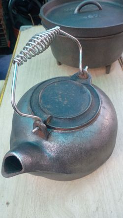 Cast Iron Kettle with Coil Handle