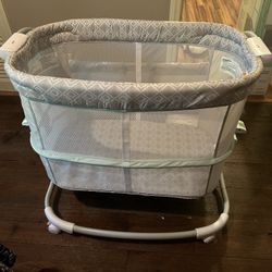 Dream And Grow Bassinet 