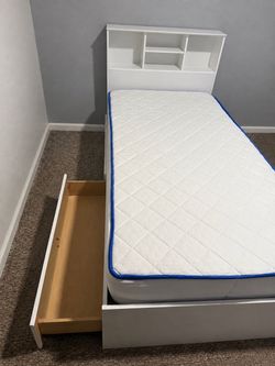 Twin size bed with bookshelf headboard with mattress