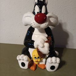 NIB 1998 Warner Bros. Sylvester & Tweety Cookie Jar