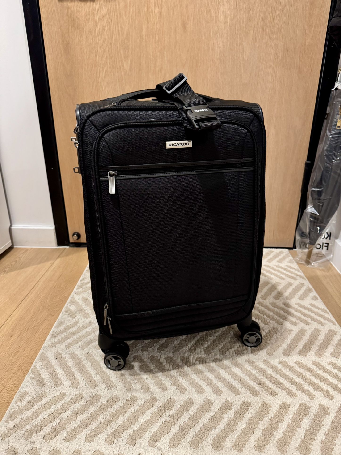 Black Spinner Suitcase w/ strap (OBO, CASH & PICK UP ONLY)