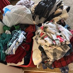 Lots of nice clothes!! l