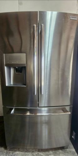 Frigidaire Gallery French Door Refrigerator