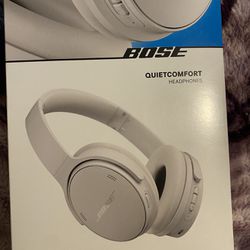 Bose~Quietcomfort Headphones 