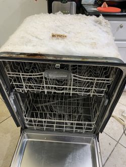 Kitchen aide dishwasher