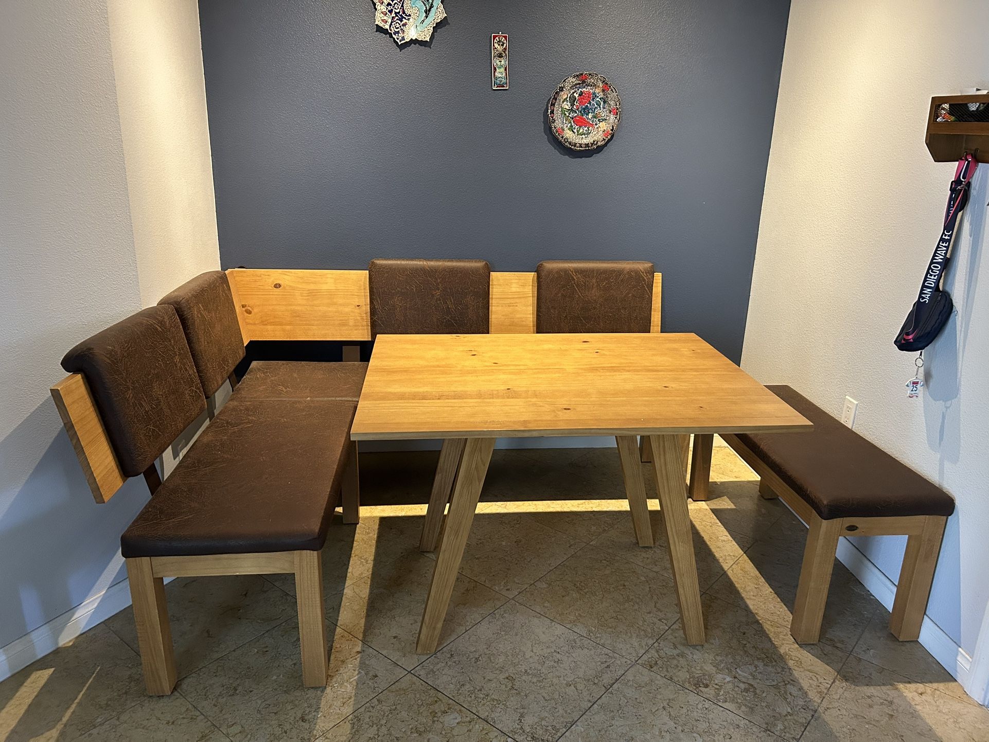 Breakfast Nook - Dining Table