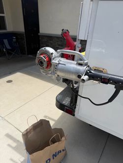 Pipe threader