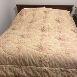 Queen Size Comforter Set