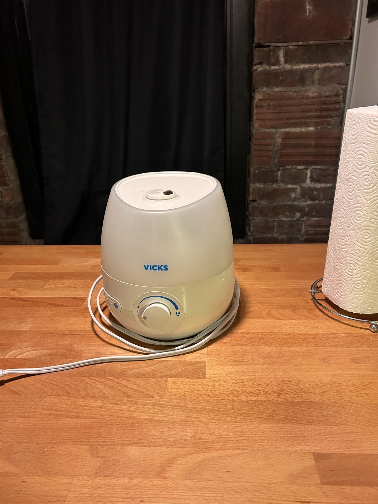 Vicks Cool Mist Humidifier – Works Great