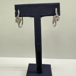 White Gold Diamond Earring
