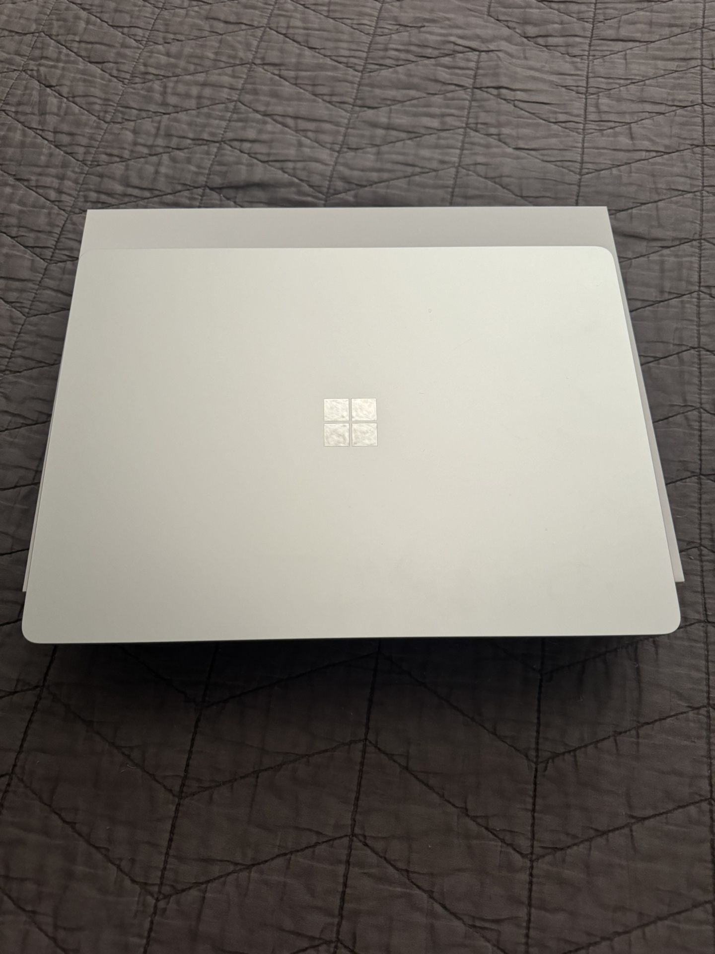 Microsoft Surface Laptop 7 15”