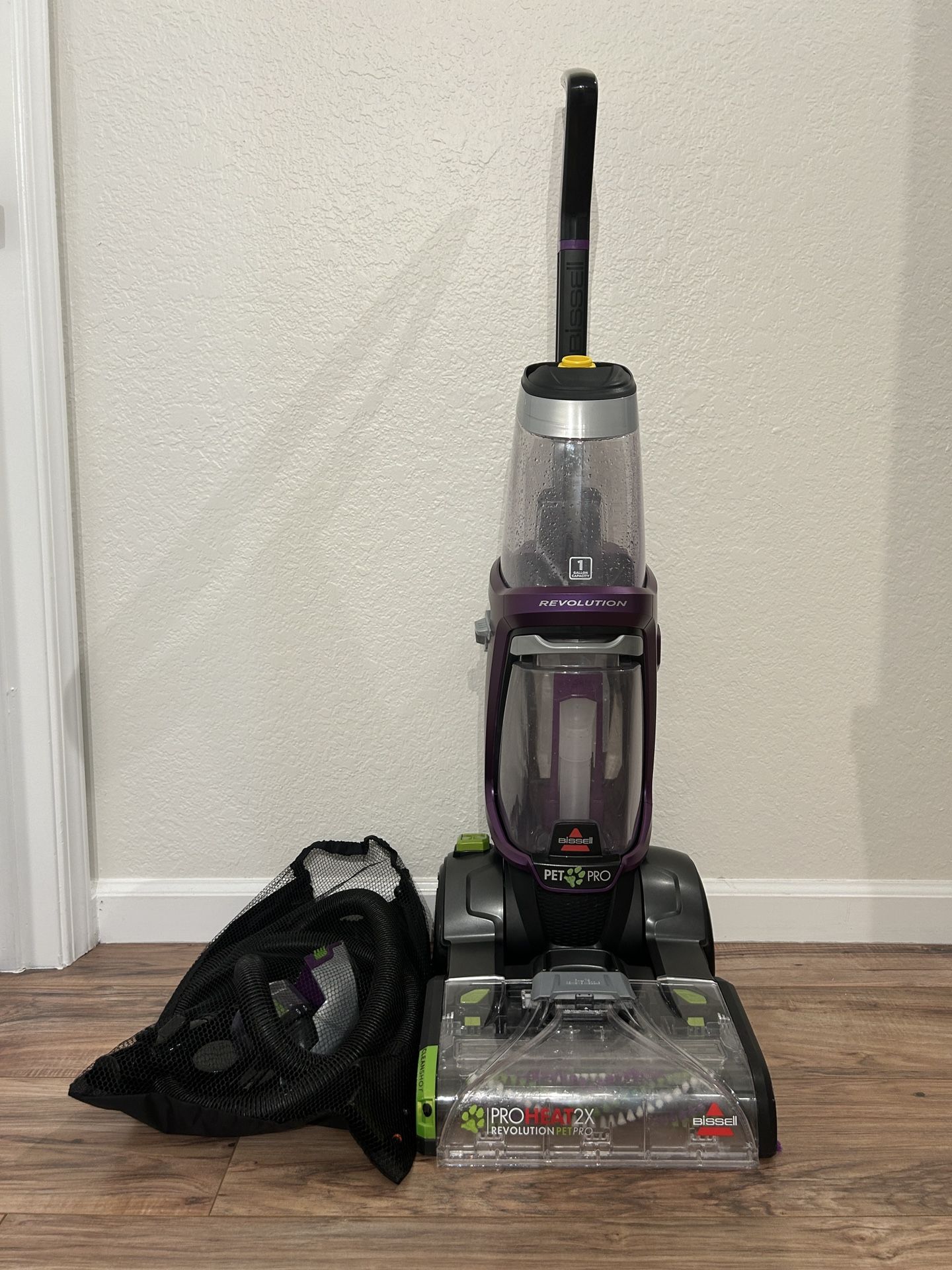 Bissell ProHeat 2X Revolution Pet Pro Carpet Cleaner