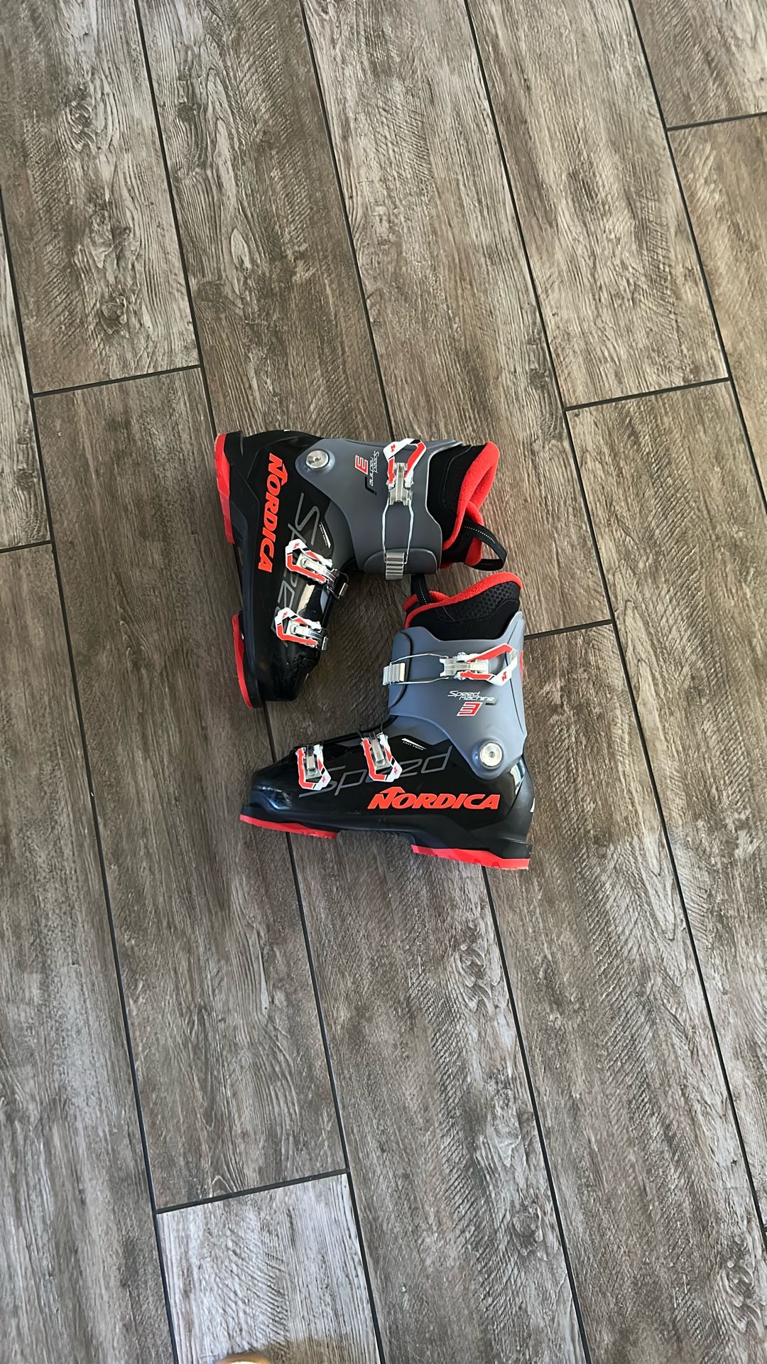 Nordica Speedmachine 3 Kids Ski Boots