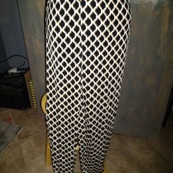 Chico's Travelers Collection pull on  Patterned Pants Size 1(US 8) ankle
