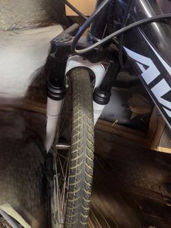 Avalon 26" Comfort Hybrid Bike