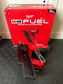 Milwaukee M18 FUEL 3-1/2 in. 18-Volt 21-Degree Lithium-Ion Brushless Cordless Framing Nailer (Tool-Only)