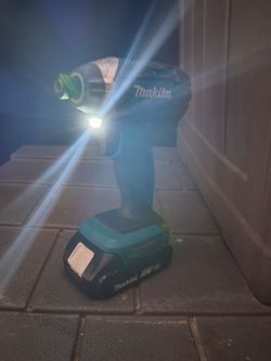 Makita 18V power drill