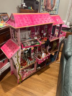 Kidcraft dollhouse
