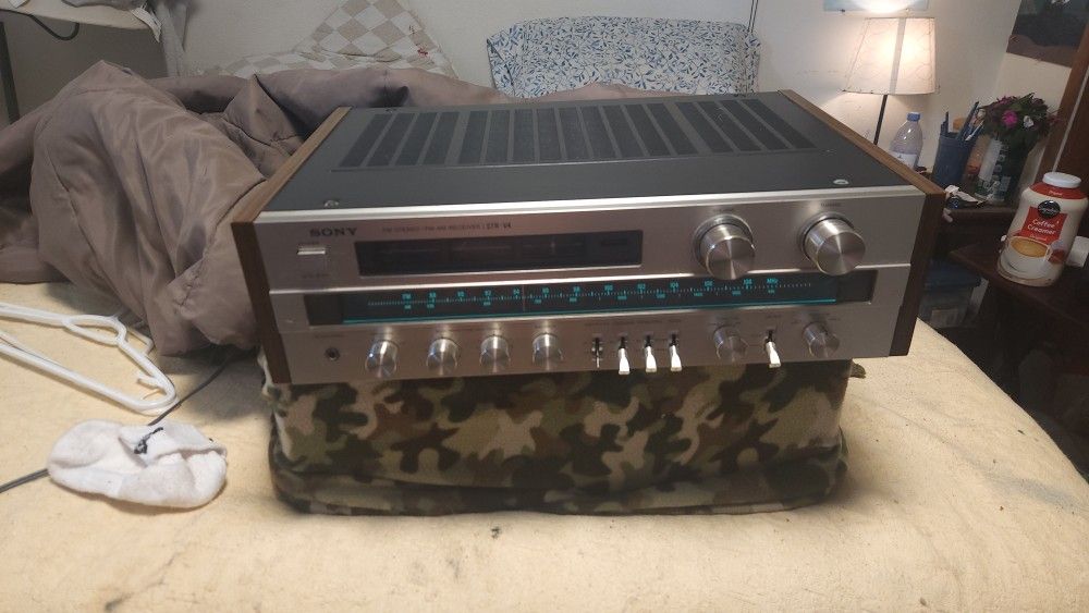 Vintage 70s Receiver
