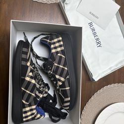 Burberry Men’s Shoes