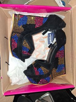 Woman's Footwear