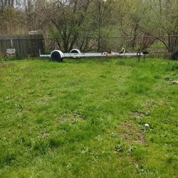 21 an a half  V BOTTOM BOAT TRAILER 