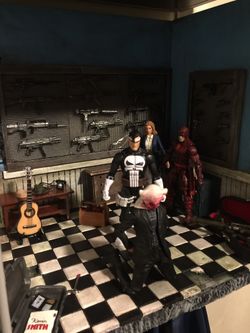 custom diorama for mezco/marvel legends/neca and more
