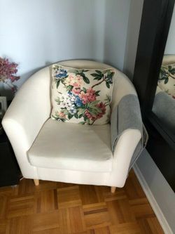 ARMCHAIRS & MORE See 12 Pics! ➡ AVAIL: 1 MidCentury Rattan Bentwood Swivel 2 Antique Carved Nailhead Trim Club Tub w/ Slipcovers 6 Mirrors Pillows