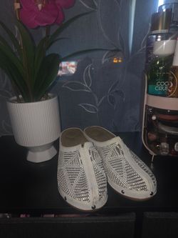 Chic Studded Slip-On Mules – Comfortable Block Heel Clogs